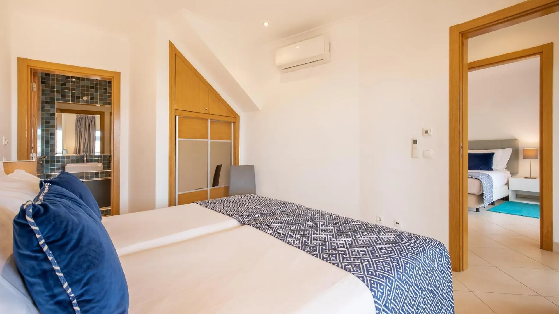 Nau Salema Beach Village 4*,  포르투갈