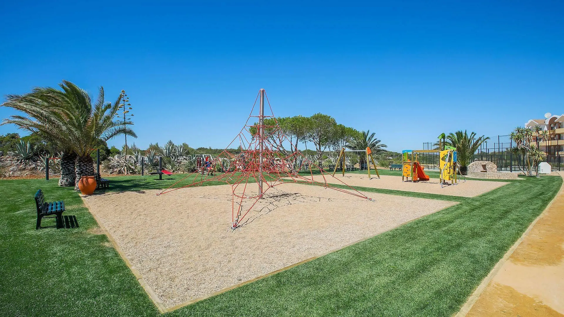 Holiday park Nau Salema Beach Village
