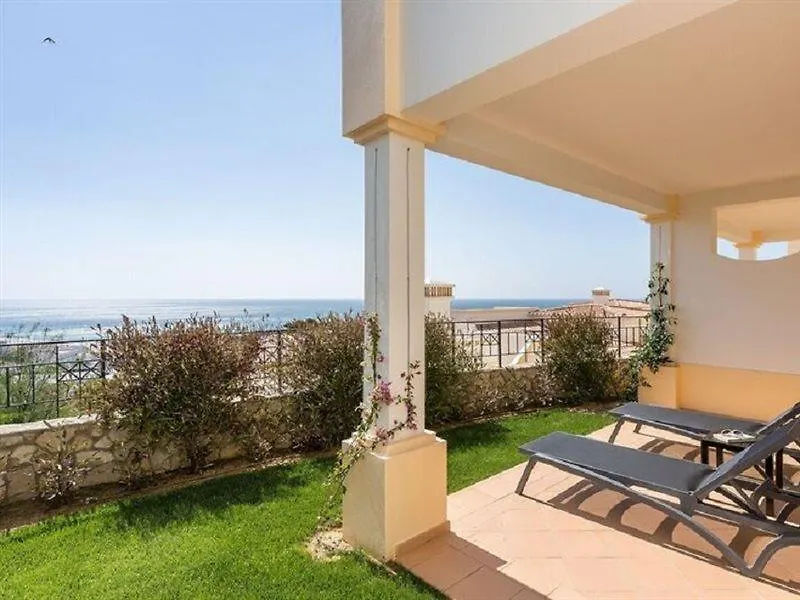 Nau Salema Beach Village 4*,